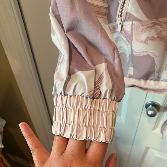EUC Nike womens marble windbreaker - Picture 5 of 9